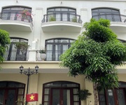 Chà là 63m    hoàn thiện 5 tầng   vị trí đắc địa gần vinmec resort