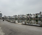 Nguyễn văn cừ 25 tỷ vỉa hè ô tô,thang máy,view hồ,long biên hà nội
