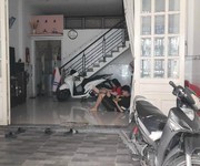 Cần tiền bán gấp nhà đường bình đông  p14, q8  dt: 71.1m2  5.9 x 13m  2t, 2pn chỉ 5 tỷ