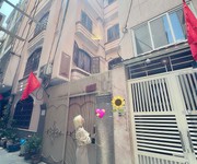 Bán chdv 6 tầng đường lê thánh tôn, quận 1 - đang khai thác khách tây du lịch lưu trú siêu lợi nhuận