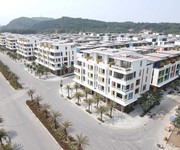 Chủ cần vốn nên bán gấp liền kề meyhomes capital, dt 117m2, sổ đỏ sẳn, giá tốt nhất dự án lh