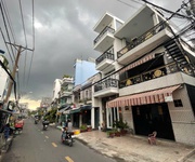 Xe hơi ngủ trong nhà, 35m2 mặt tiền ba đình quận 8 giá 5,5 tỷ