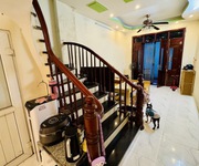 Phố 8 tháng 3 bán nhà 5 tầng dân xây ở ngay ô tô đỗ cổng hai bà trưng