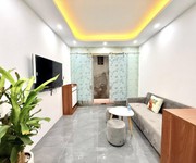 Nhà đẹp Lĩnh Nam sát chân cầu Vình Tuy diện tích 30 mét 5 tầng 3 ngủ gần đường ô tô nhỉnh 5 tỷ