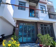 Chính chủ bán nhà 2 tầng gần chợ, sổ hồng riêng, dân cư đông, giá chỉ 750 triệu