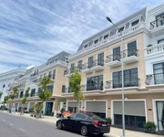 2 Vincom shophouse quảng trị 5 tỷ bao phí sang tên