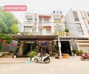 Chính Chủ Cần Bán Gấp Nhà Phố Cao Cấp 4x18 Dĩ An