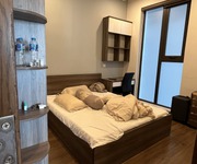 4 Chính chủ: Cho thuê căn hộ 2PN tầng cao view sông Hồng, full nội thất cao cấp