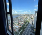 5 Chính chủ: Cho thuê căn hộ 2PN tầng cao view sông Hồng, full nội thất cao cấp