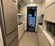9 Chính chủ: Cho thuê căn hộ 2PN tầng cao view sông Hồng, full nội thất cao cấp