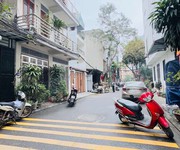Bán nhà 4 tầng 55m ở phúc đồng long biên mặt đường vỉa hè oto tránh sát mặt phố 11 tỷ