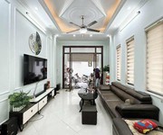 Lô góc 5 tầng-minh khai-trung tâm quận-oto nhỏ-ngõ thông thoáng.