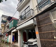 Bán nhà 12 tỷ 50m lý sơn ngõ ô tô,gara,thang máy,long biên hà nội
