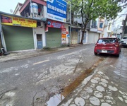 Phân lô   lô góc   ô tô tránh   2 mặt thoáng trước sau   gara   thang máy   ngõ thông   nở hậu   an