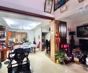 1 Chính chủ 1 đời - Trung tâm F10 Tân Bình - rộng 65m2 - ngang bề thế - 6.5m - 4 tầng đúc.