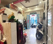 Nhà mt phong phú p11q8 tầng trệt có phòng ngủ