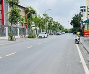 Bán nhà lô góc cổ linh-thạch bàn, 100m x 4 tầng, 1 hầm, mặt tiền 20m, vỉa hè, 3 ôtô tránh nhau