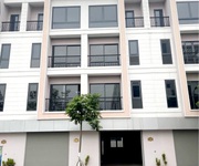 Chính chủ cần bán shophouse căn áp góc khu đô thị t t phố nối. 75m x 5 tầng,  sổ đỏ mới toanh