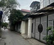 Bán nhà lô góc cổ linh-bát khối, 94m, mặt tiền 8.5m, ngõ thông, ôtô tránh, kinh doanh