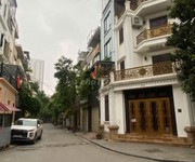Cho thuê nhà liền kề kđt văn phú, 90 m2  4 tầng, 4 pn,5wc, có gara ôtô