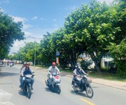 Tây thạnh - một bước ra mặt tiền - ngay công viên - 81m - 3 tầng nhỉnh 6 tỷ
