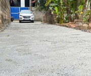 Bán đất chinh chủ gửi dt  100m full thổ cư giá nhỉnh tỷ xíu thôi ạ ô tô vào tận đất
