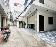 Nhà đẹp mới toanh - phố ái mộ- lô góc - ô tô vaò nhà, ngõ thông , kinh doanh đỉnh, thang máy chạy