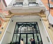 Tòa 8 tầng thang máy phố giang văn minh, ba đình, gần phố, sổ vuông vức, 82m, 25 tỷ