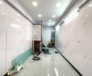 Bán gấp nhà 2 tầng hẻm ba gác trần phú quận 5 giá 2,98 tỉ
