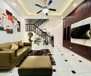 Bán nhà đường láng chỉ 4,7 tỷ diện tích 39m2 x 4 tầng ở luôn, chủ cần bán gấp