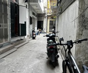Bán nhà số 26 ngõ tô hoàng phố bạch mai, trước nhà thoáng sáng diện tích 27m2 giá 5.2 tỷ