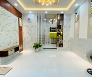 Nhà mới ở ngay, 4,3mx8m mễ cốc q8 giá 3,87 tỉ