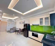 Chính chủ cần bán căn hộ chung 65m2, ban công hướng Nam  2 tỷ 420tr