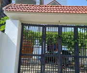 Bán đất tặng nhà 2 tầng còn mới đẹp về ở luôn, gần quốc lộ 3