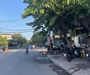 Bán nhà mặt tiền 14x30m giá 17 tỷ đường song hành