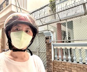 Chính chủ cần bán biệt thự kiểu pháp - ngang lớn bề thế- đường bến vân đồn- gần trường đại học luật