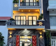Bán nhà 1 trệt 2 lầu ngay trun g tâm tp tân an