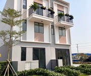 Chỉ 2,4 tỷ   sở hữu nhà phố ngay trung tâm tp. mới bình dương