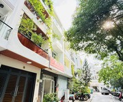 Nhà mt đường hoa giấy phường 7 quận phú nhuận.