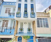 Bán tòa chdv khu sân bay tân bình, nhà xây đẹp hđt 100tr/tháng