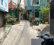 Bán  nhà nát  tặng luôn cả tương lai, ngay tt linh tây thủ đức.