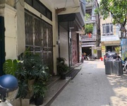 Bán nhà phố phương maii,ngõ rộng ,nông,oto đỗ cửa,xung quanh nhiều tiện ích,gần bệnh viện bạch