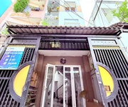Nhà sát bình thạnh-hạ 300 triệu- hxh- nhà mới ở ngay