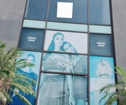 Mở đường sang lotte mall - bán shop udic westlake đối diện. dt 304m2 - giá 35 tỷ