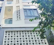 Bán gấp chdv cộng hòa, 5 tầng, 13pn, 13wc, chỉ 12.3 tỷ , dòng tiền 300 triệu.n