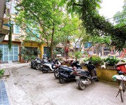 Bán nhà phân lô khương trung   ô tô vòng quanh   view vườn hoa