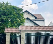 Bán nhà mặt tiền 2 tầng 10x25m giá 16,5 tỷ đường trần văn mười