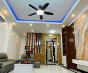 Cc bá.n nhà phạm văn đồng 37m thang máy- kinh doanh - ở sướng 9.35 tỷ