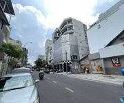 Mt dương quảng hàm dt: 50x100m- 5523m2- giá 368 tỷ, hđt 2 tỷ/tháng, xây cao tầng