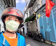 Bán nhà đường đoàn văn bơ - kết cấu sang trọng- chỉ việc xách vali vào ờ ngay- thông ra tôn đản,